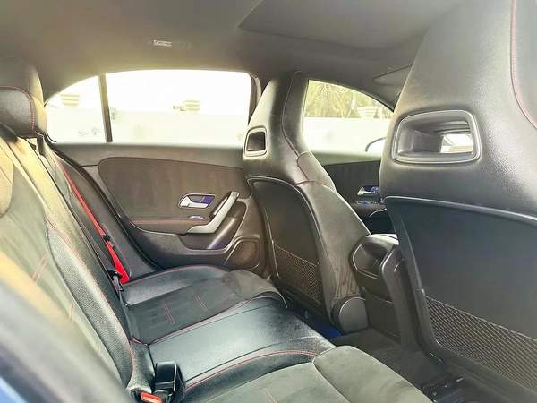 Mercedes Benz A45s AMG FREE ACCIDENT FULL OPTIONS