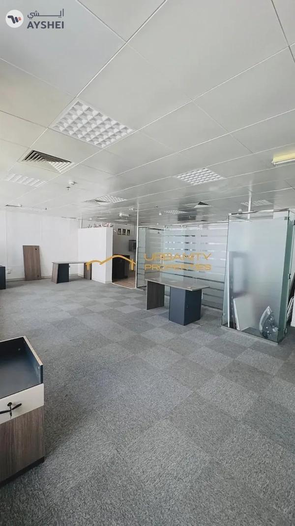 🢠Modern Office Space in Silver Tower, Business Bay