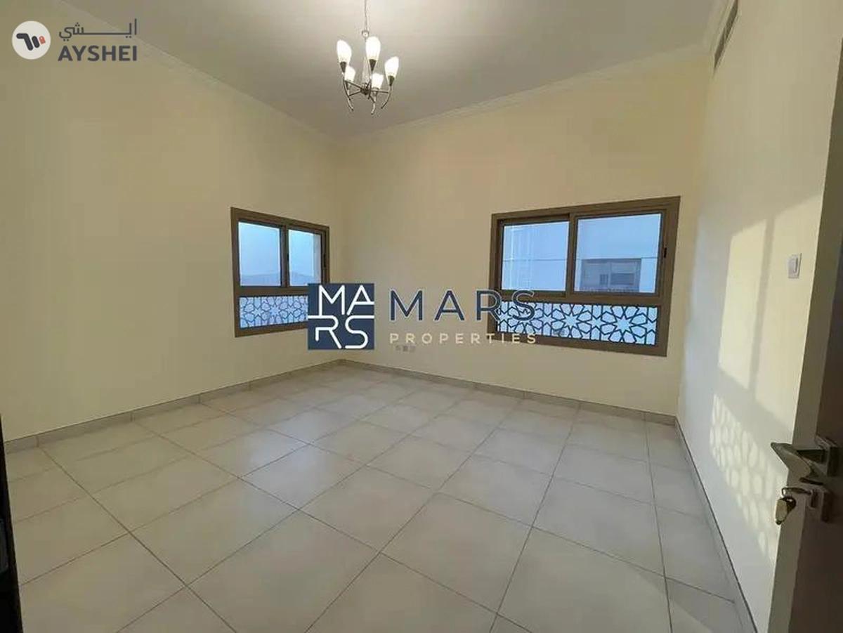 π Discover Luxury Living in Sharjah Garden City - A Majestic 5-Bedroom Villa Awaits You! π-10-10