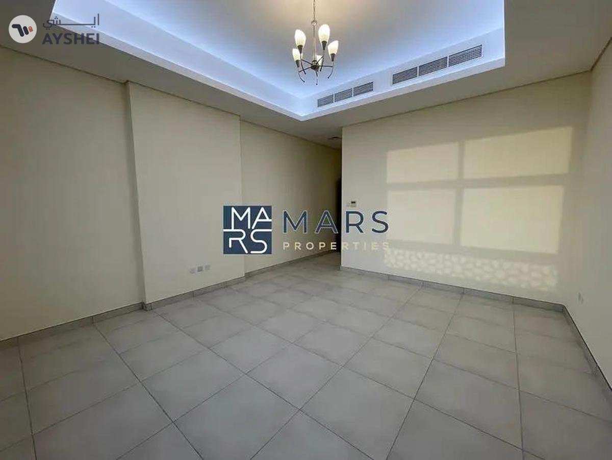 π Discover Luxury Living in Sharjah Garden City - A Majestic 5-Bedroom Villa Awaits You! π-13-13