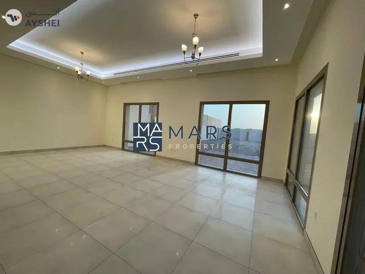 π Discover Luxury Living in Sharjah Garden City - A Majestic 5-Bedroom Villa Awaits You! π-17-17