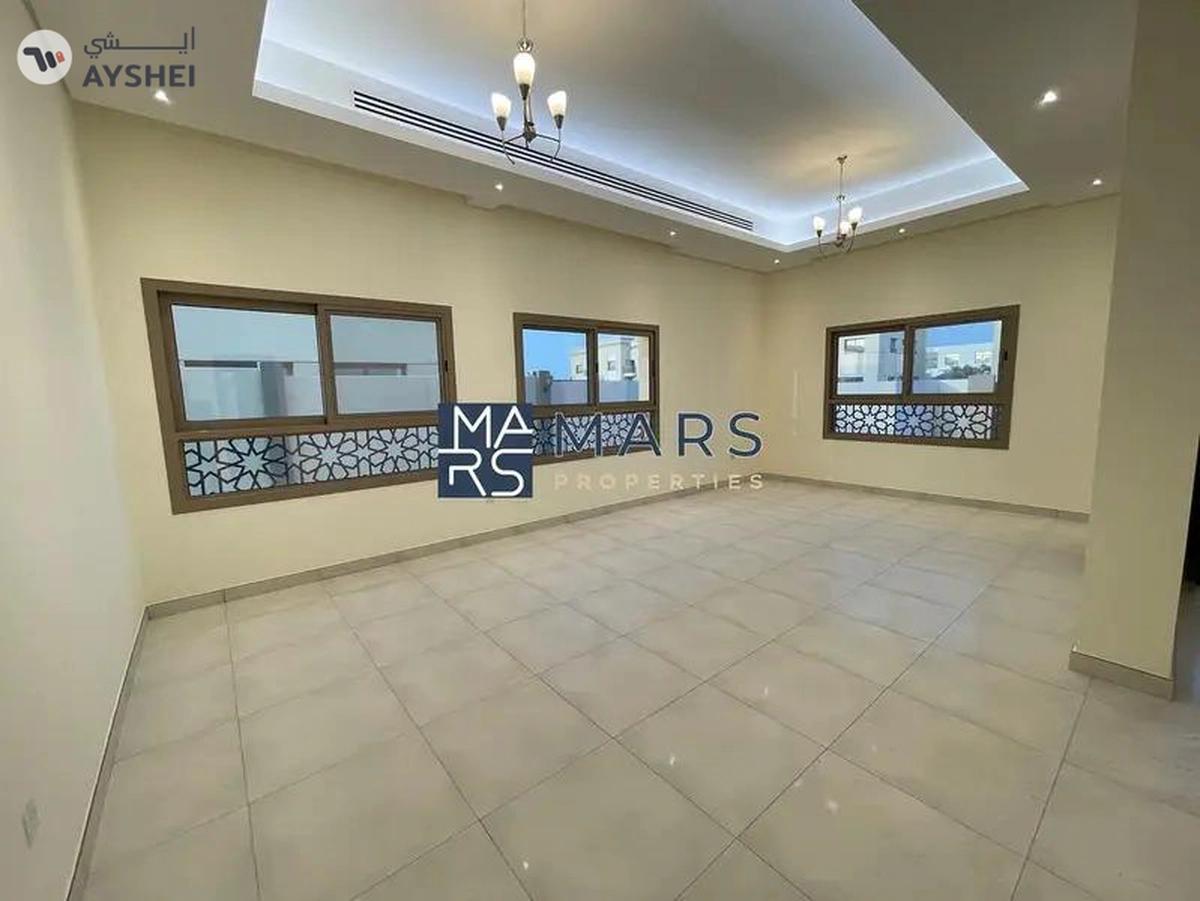 π Discover Luxury Living in Sharjah Garden City - A Majestic 5-Bedroom Villa Awaits You! π-23-23