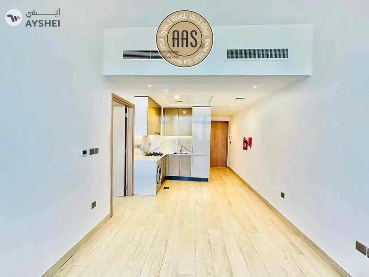 Ready To Move•Higher Floor Corner Semi-Furnished 1BHK•4 Cheques-8-8