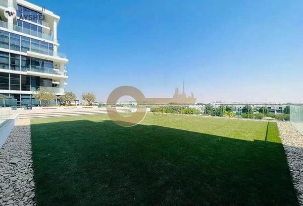 Large Studio | Fitted Kitchen | Park view