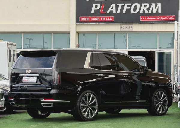 Cadillac Escalade 600model 2025 import from Korea original paint كاديلاك اسكاليد 600 موديل 2025