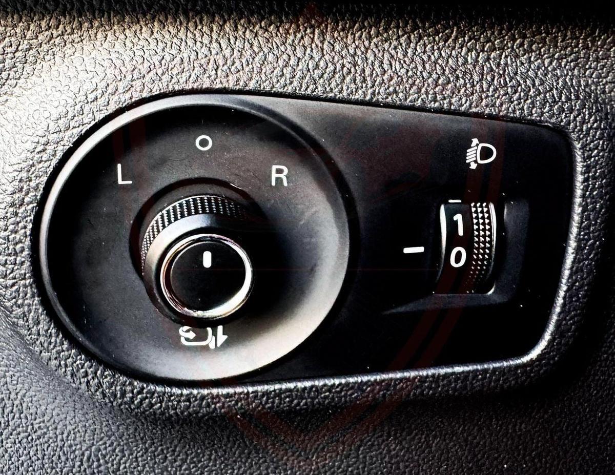 Used MG ZS 2023-24-24