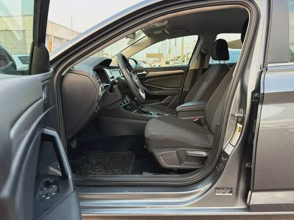 2019 Volkswagen Jetta GLI - American Specs