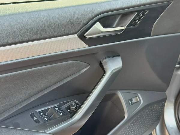 2019 Volkswagen Jetta GLI - American Specs