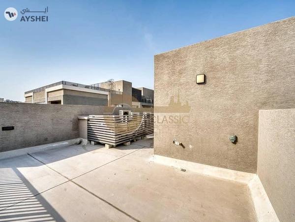 Brand New | 5BR Corner Side | Closed Kitchen