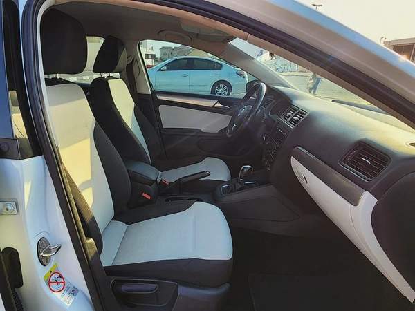 Volkswagen Jetta S V4 2.0L 2015 Model GCC Specs With Partial Service History In Perfect Condition