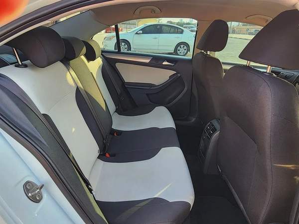 Volkswagen Jetta S V4 2.0L 2015 Model GCC Specs With Partial Service History In Perfect Condition