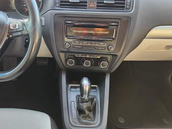 Volkswagen Jetta S V4 2.0L 2015 Model GCC Specs With Partial Service History In Perfect Condition