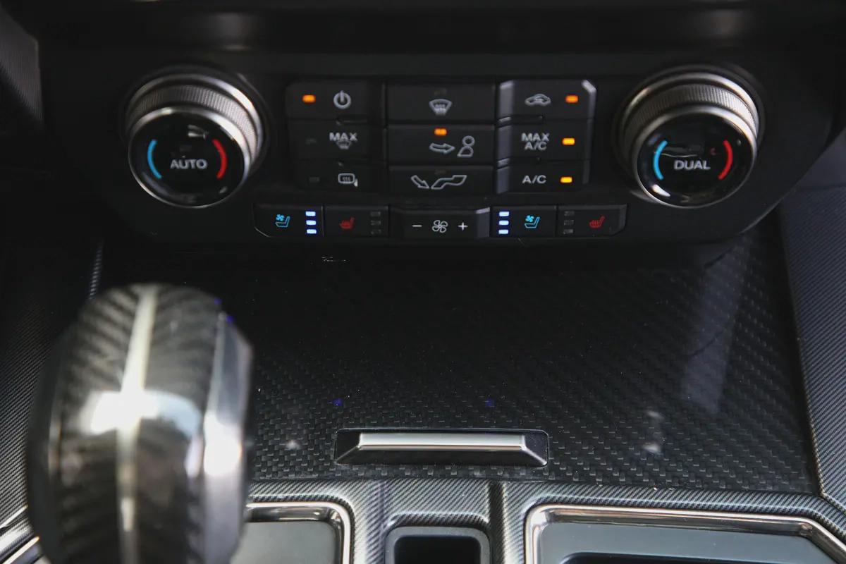 FORD RAPTOR F150 - 2019 - GCC - FULLY LOADED -GREY MATT - AMAZING CONDITION-14-14