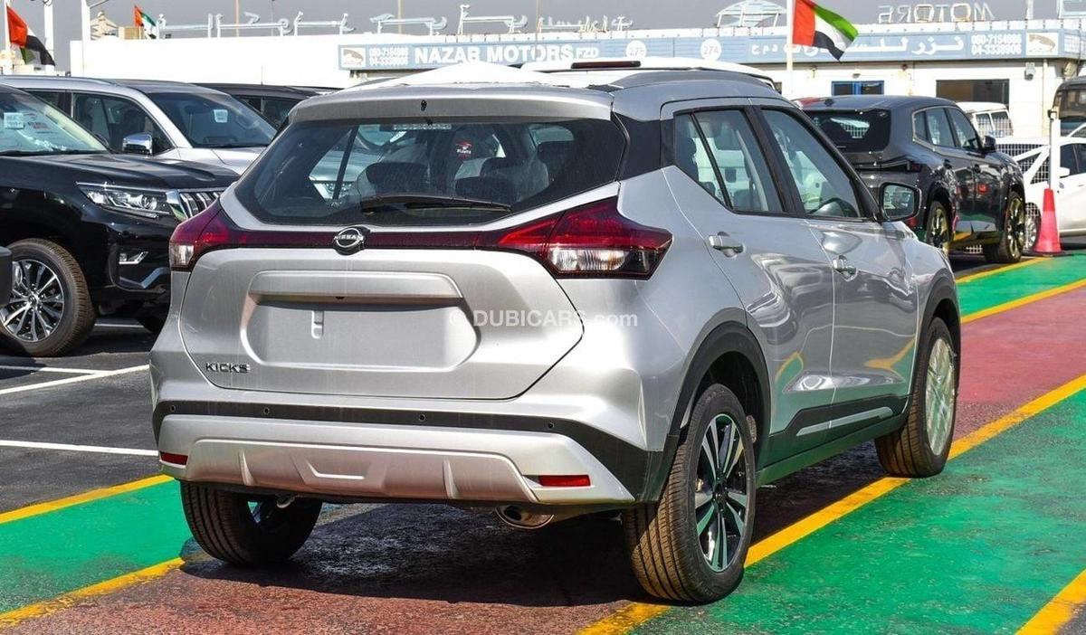 Nissan Kicks-12-12