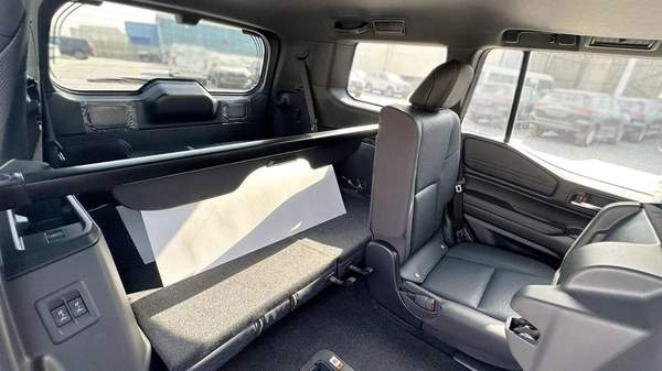 TOYOTA PRADO LUXURY / 2.4L V4 PETROL / FULL OPTION / 360 CAMERA WITH HEAD UP DISPLAY / 2026 ONLY FOR