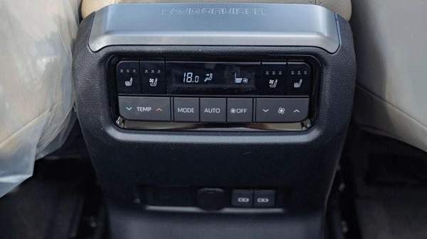 Toyota Prado Toyota prado primum 2.8L diesel MY2026