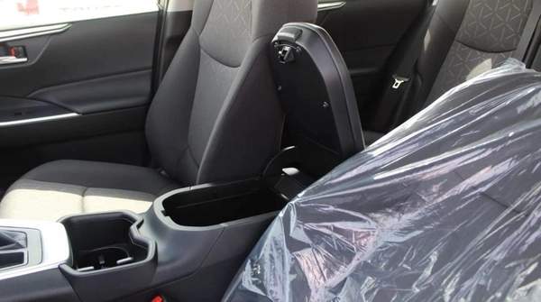 Toyota RAV4 2.0L 2025