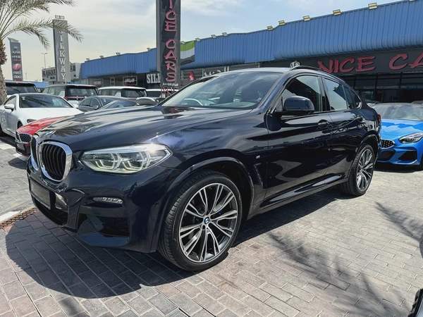 2021. BMW X4. M kit.
