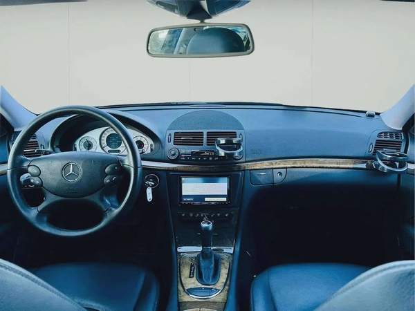 MERCEDES BENZ E350 - 2007 - CLEAN CAR FRESH JAPAN IMPORT
