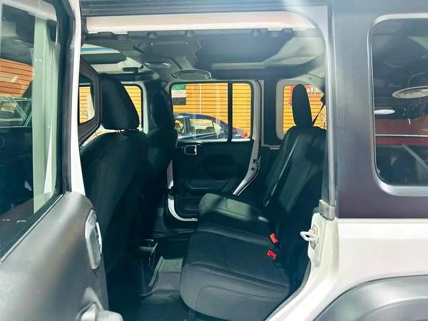 Jeep Wrangler Sport S