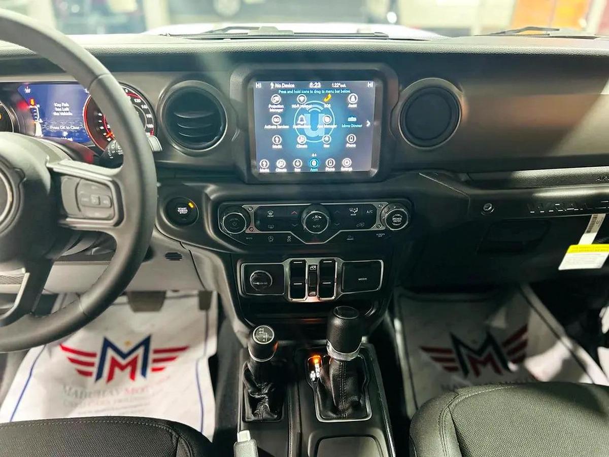 Jeep Wrangler Sport S-9-9