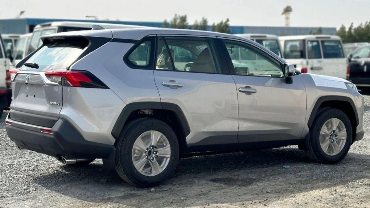 Toyota RAV4 RAV4 2.0L 2WD AT LE-3-3