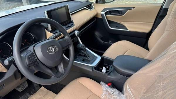 Toyota RAV4 RAV4 2.0L 2WD AT LE