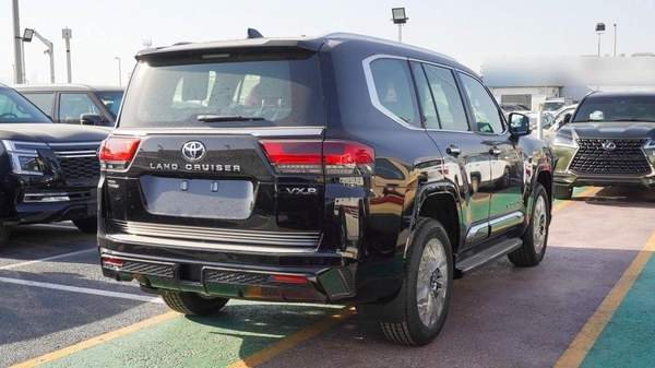 Toyota Land Cruiser Toyota Land Cruiser VXR 3.5L Twin Turbo Model 2026