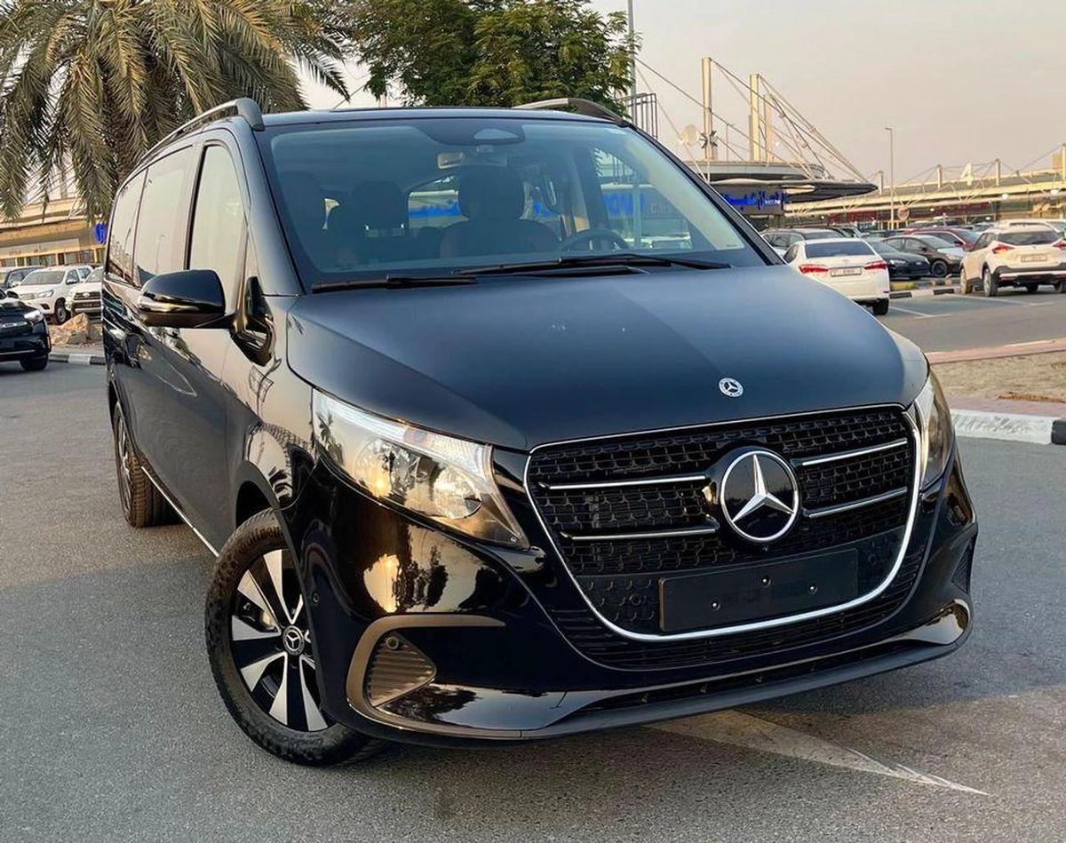 Mercedes-Benz V 300 5 years Warranty 2025 GCC -9-9