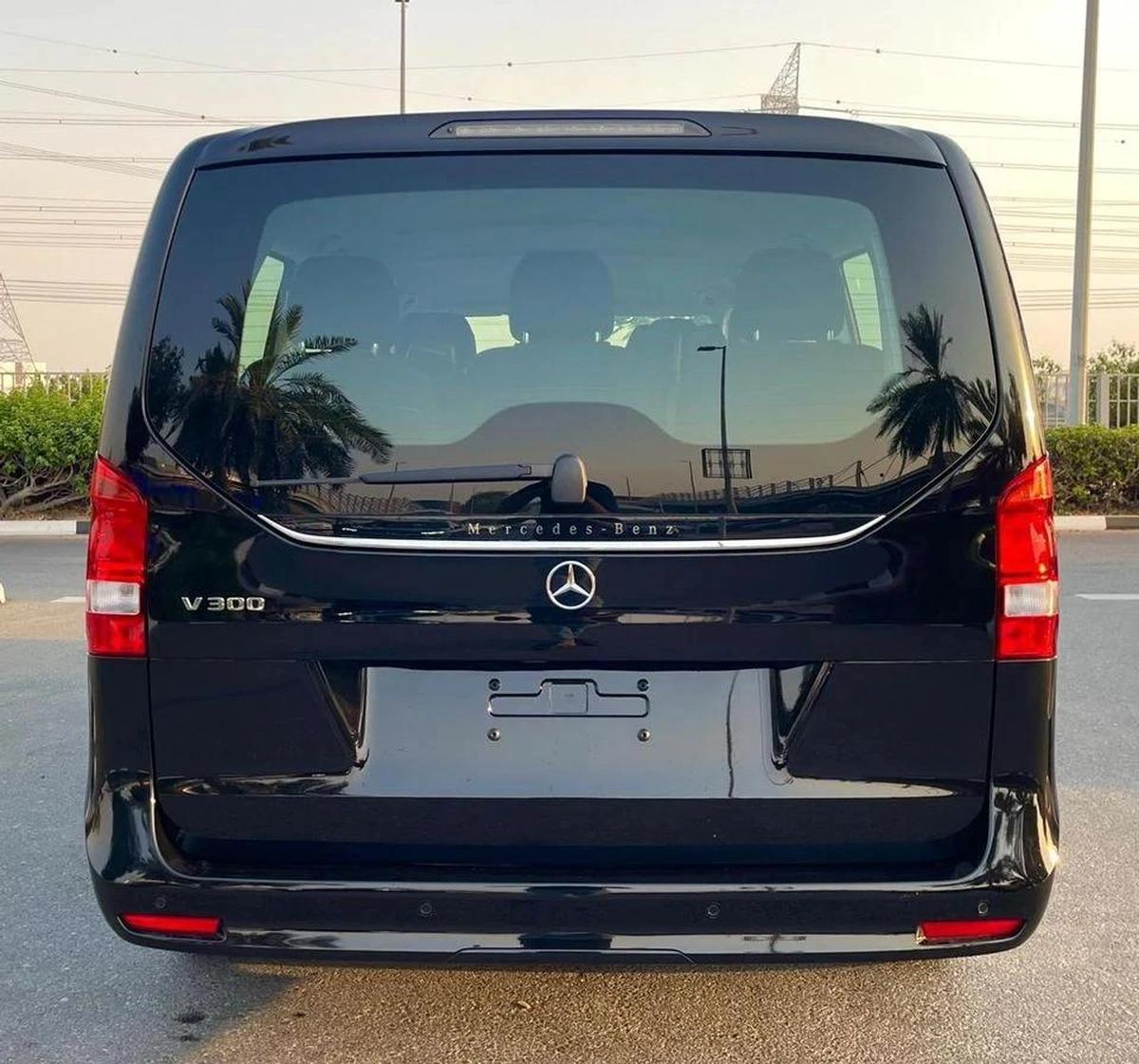 Mercedes-Benz V 300 5 years Warranty 2025 GCC -5-5