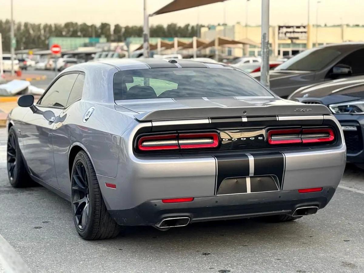2016 Dodge Challenger SRT - GCC Specs-2-2