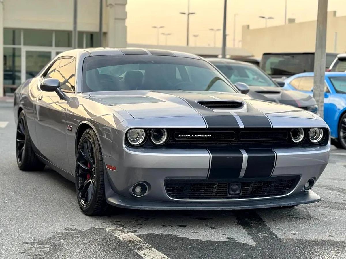 2016 Dodge Challenger SRT - GCC Specs-0-0