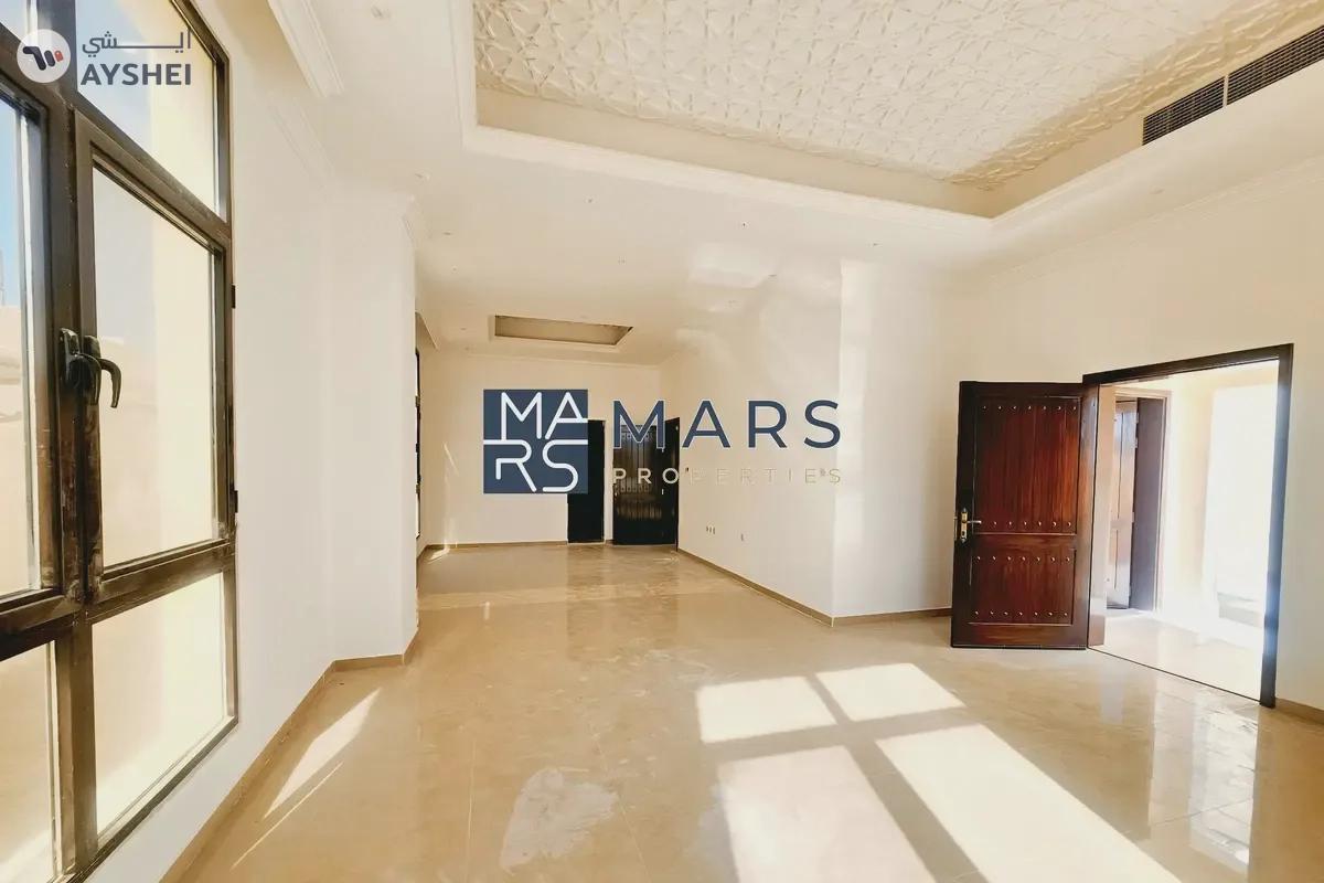 villa for rent in Al Hoshi - Sharjah-0-0
