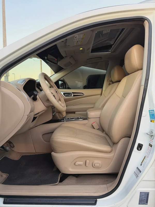 Nissan Pathfinder Platinum