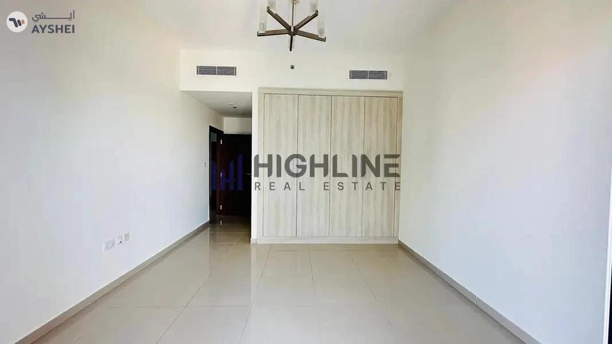 Closed Kitchen | Family Building | Elegant 1 BR-3-3