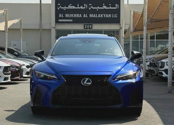 LEXUS - IS350 - F SPORT - 2025 - V6 - 3,5L - AMERICAN SPECS VERY GOOD CONDITION
