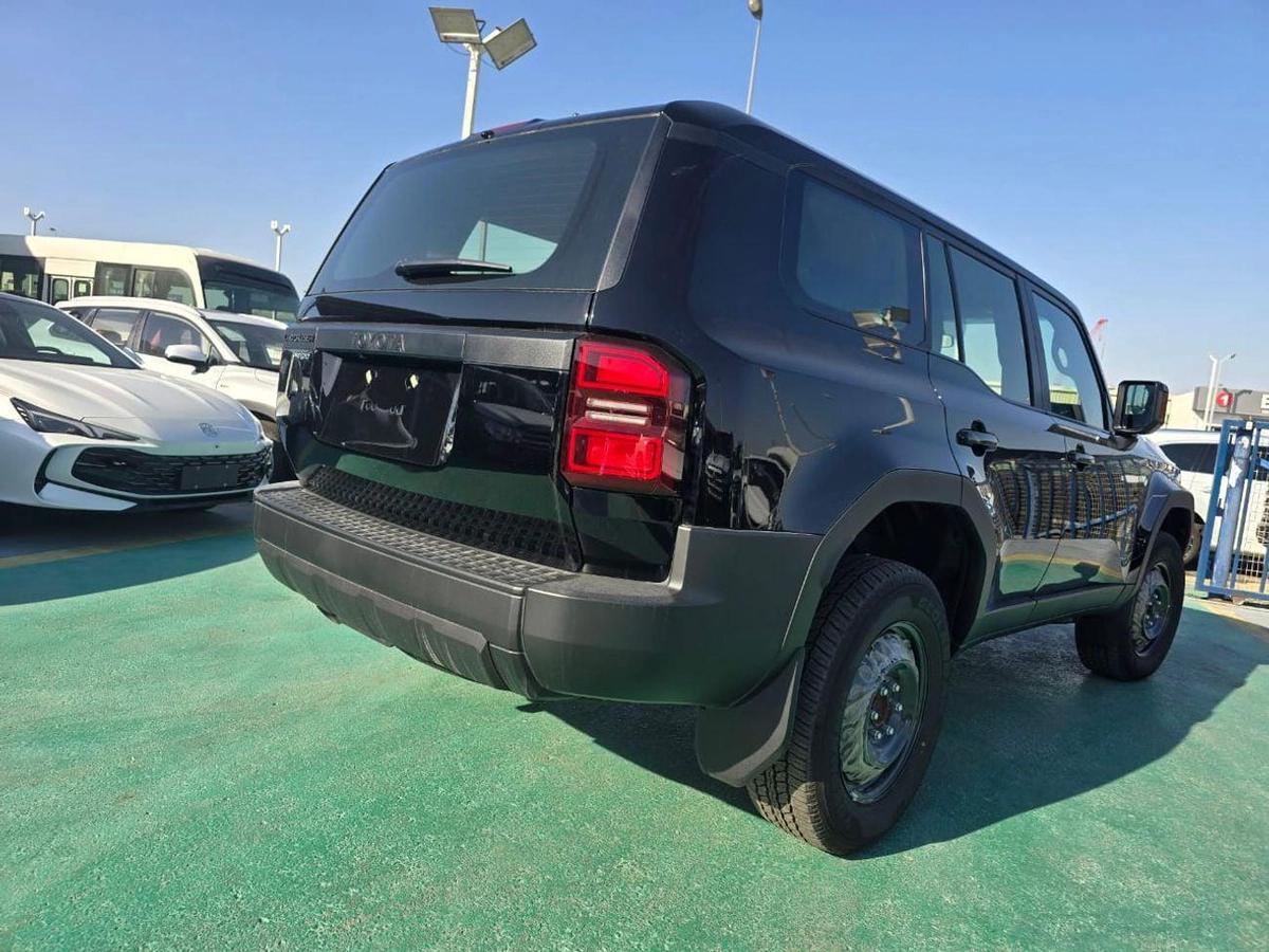 Toyota Prado Toyota Prado 2.4 – Basic Options – 2026 – GCC Spec-4-4