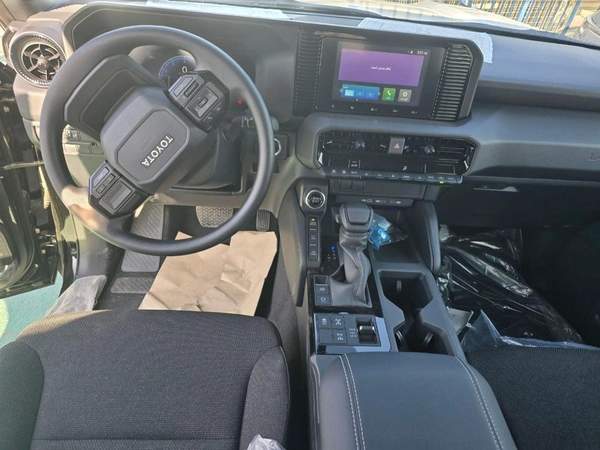 Toyota Prado Toyota Prado 2.4 – Basic Options – 2026 – GCC Spec