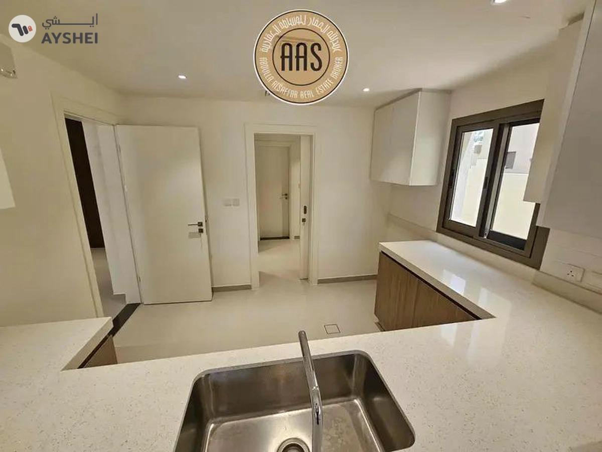 One Month Free | Corner Villa ! Maids + Storage Room ! Luxurious ! Ready to Move ! Closed To Metro -13-13