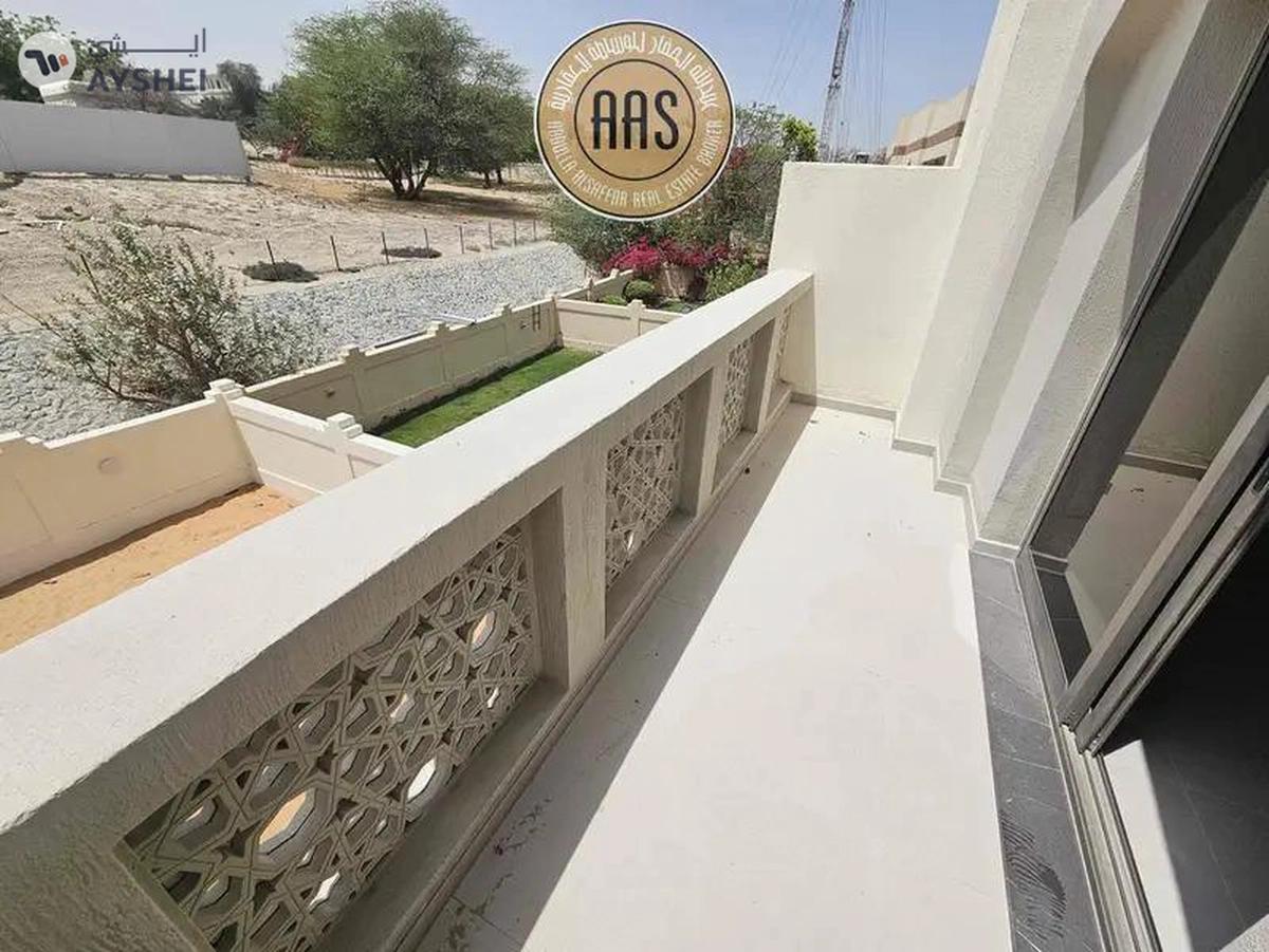 One Month Free | Corner Villa ! Maids + Storage Room ! Luxurious ! Ready to Move ! Closed To Metro -21-21