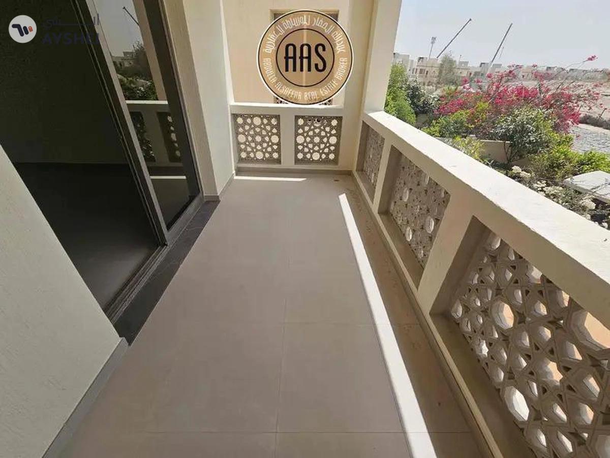 One Month Free | Corner Villa ! Maids + Storage Room ! Luxurious ! Ready to Move ! Closed To Metro -24-24