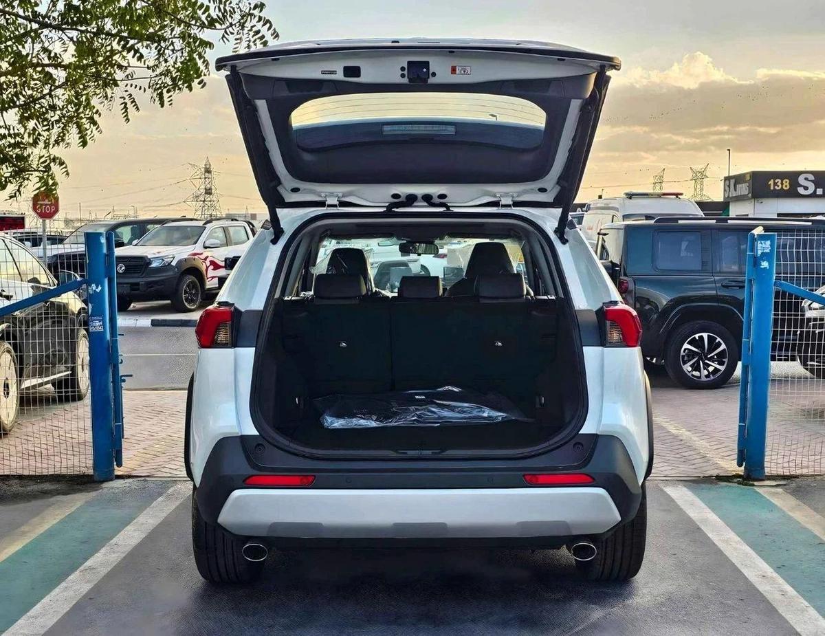 Toyota RAV4 ADVENTURE CVT FLAGHSIP / RADAR, PANORAMIC ROOF, LEATHER WITH POWER SEAT (CODE # RA-12-12