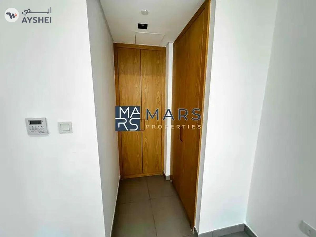 Spacious one bedroom with balcony in a modern community-9-9