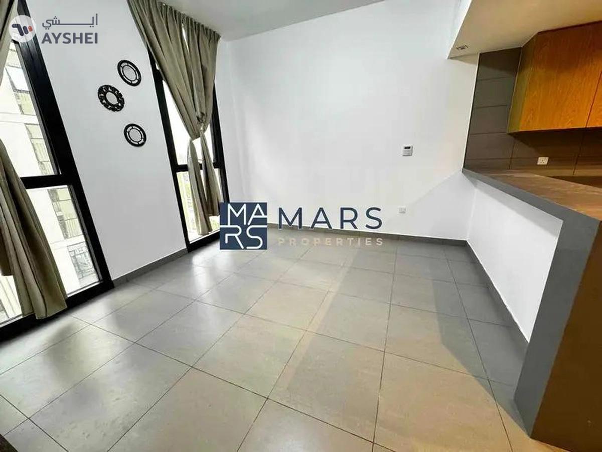 Spacious one bedroom with balcony in a modern community-3-3