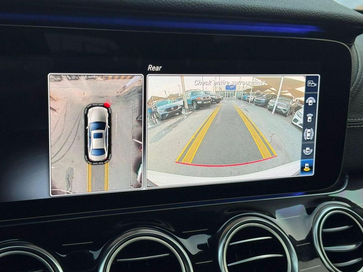 Mercedes-Benz E 400 AMG 3.0L-7-7