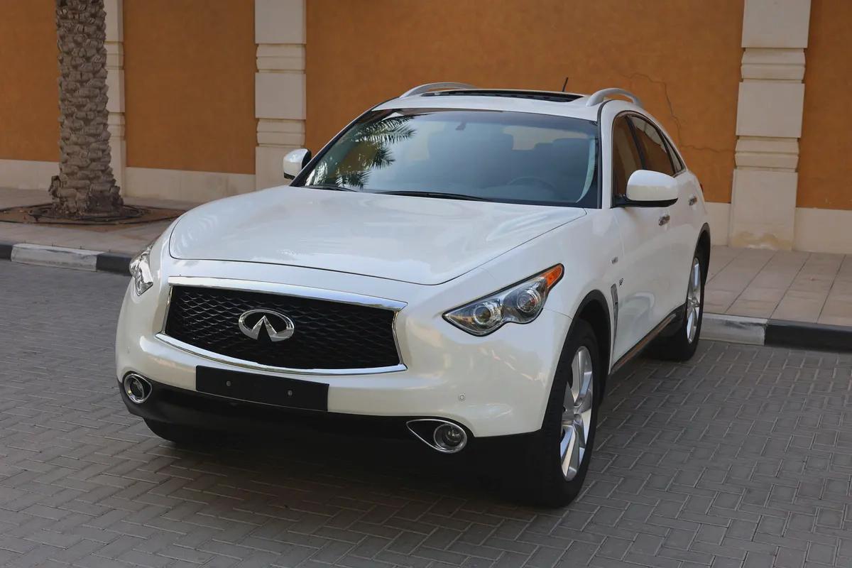 INFINITI QX70 LUXURY 3.7L V6 - GCC SPECS - ORIGINAL PAINT - UNDER WARRANTY - ACCIDENT FREE --2-2