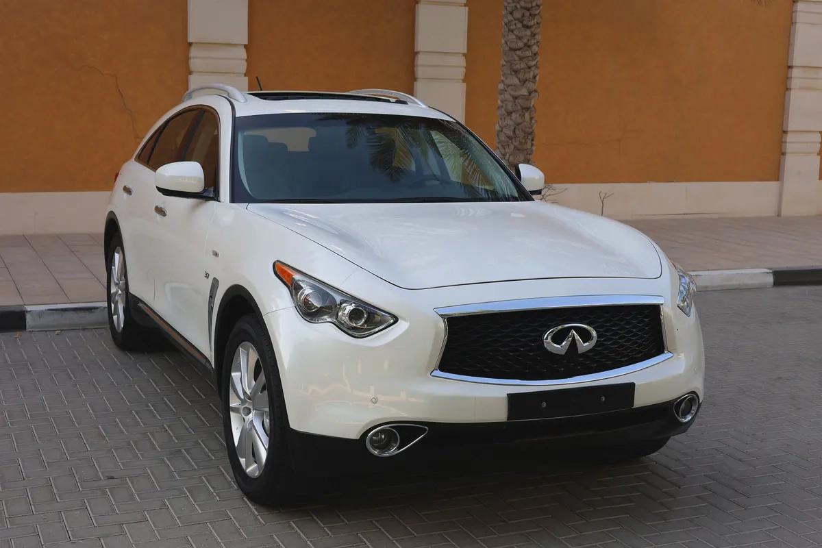 INFINITI QX70 LUXURY 3.7L V6 - GCC SPECS - ORIGINAL PAINT - UNDER WARRANTY - ACCIDENT FREE --3-3