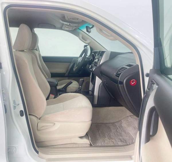 Toyota Prado TX.L 4.0L-6CYL GCC EXCELLENT CONDITION-VAT INCLUSIVE