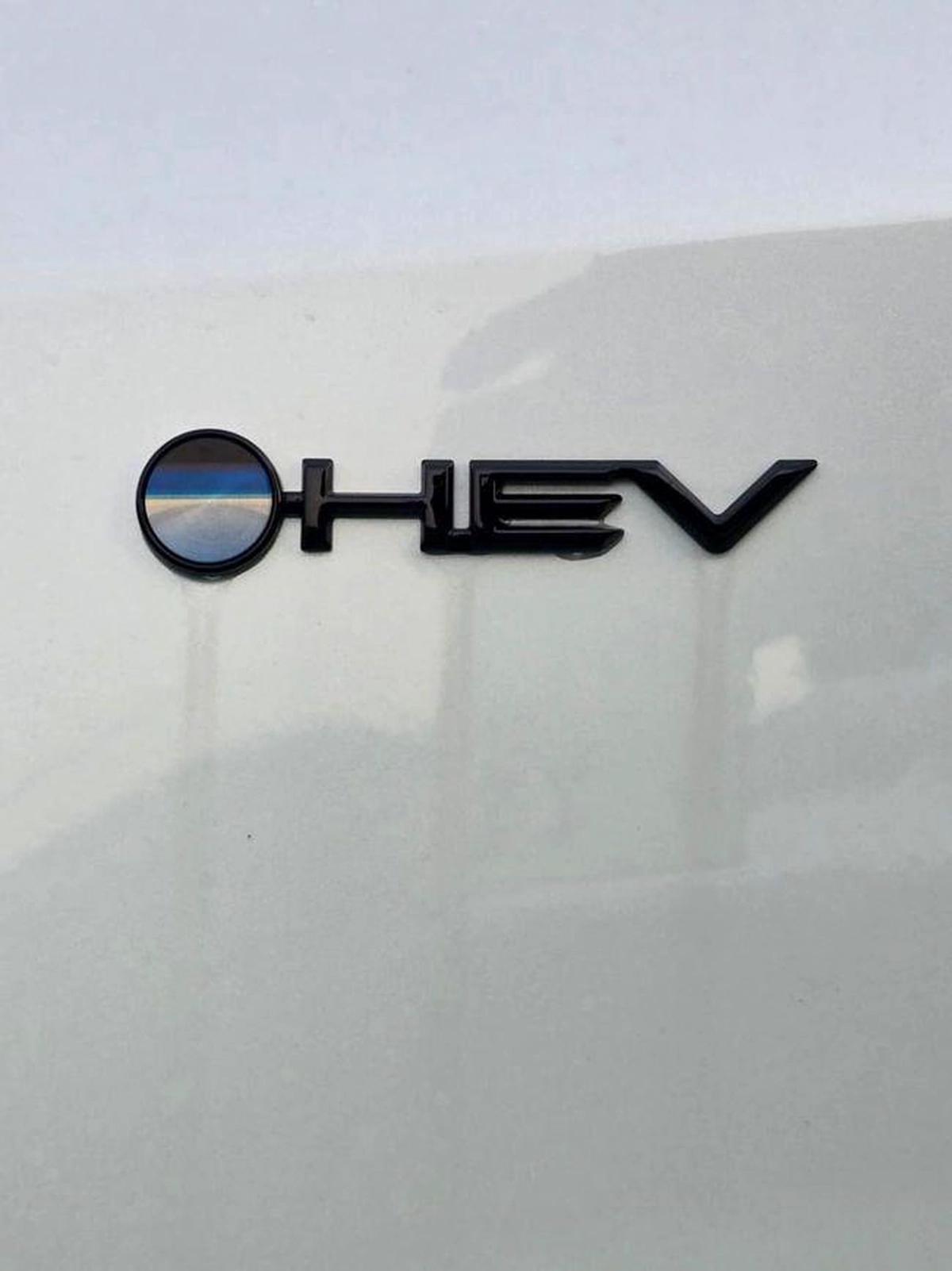 Toyota Levin 1.8 HYBRED BLACK EDITION-1-1