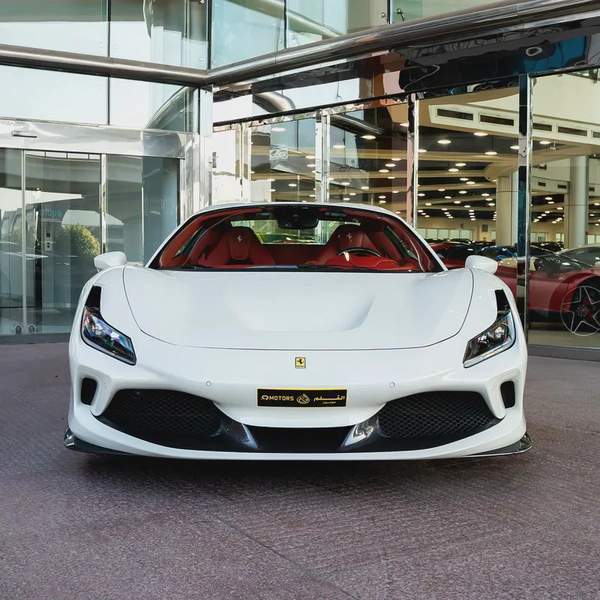 2021 FERRARI F8 SPIDER DONE ONLY 7000KM